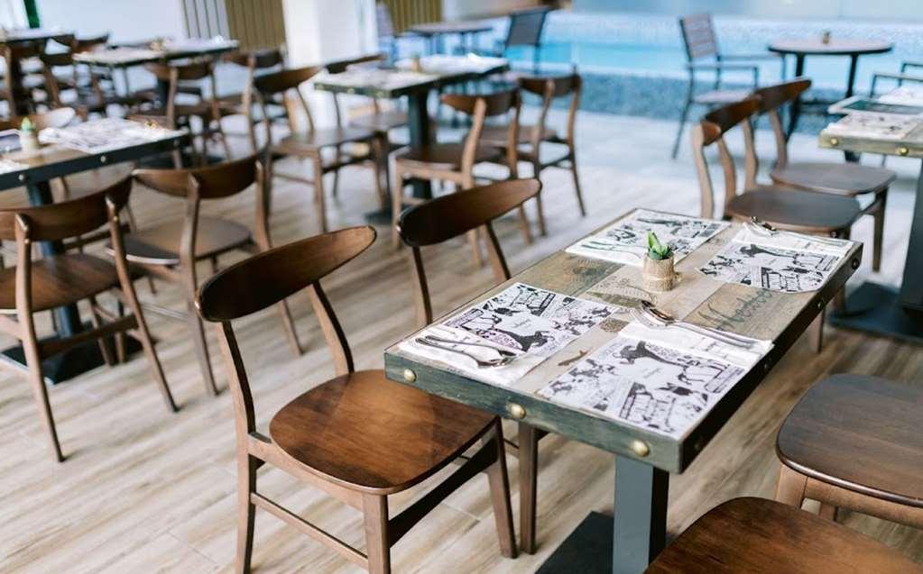 Surestay By Western Ac Luxe Hotel
