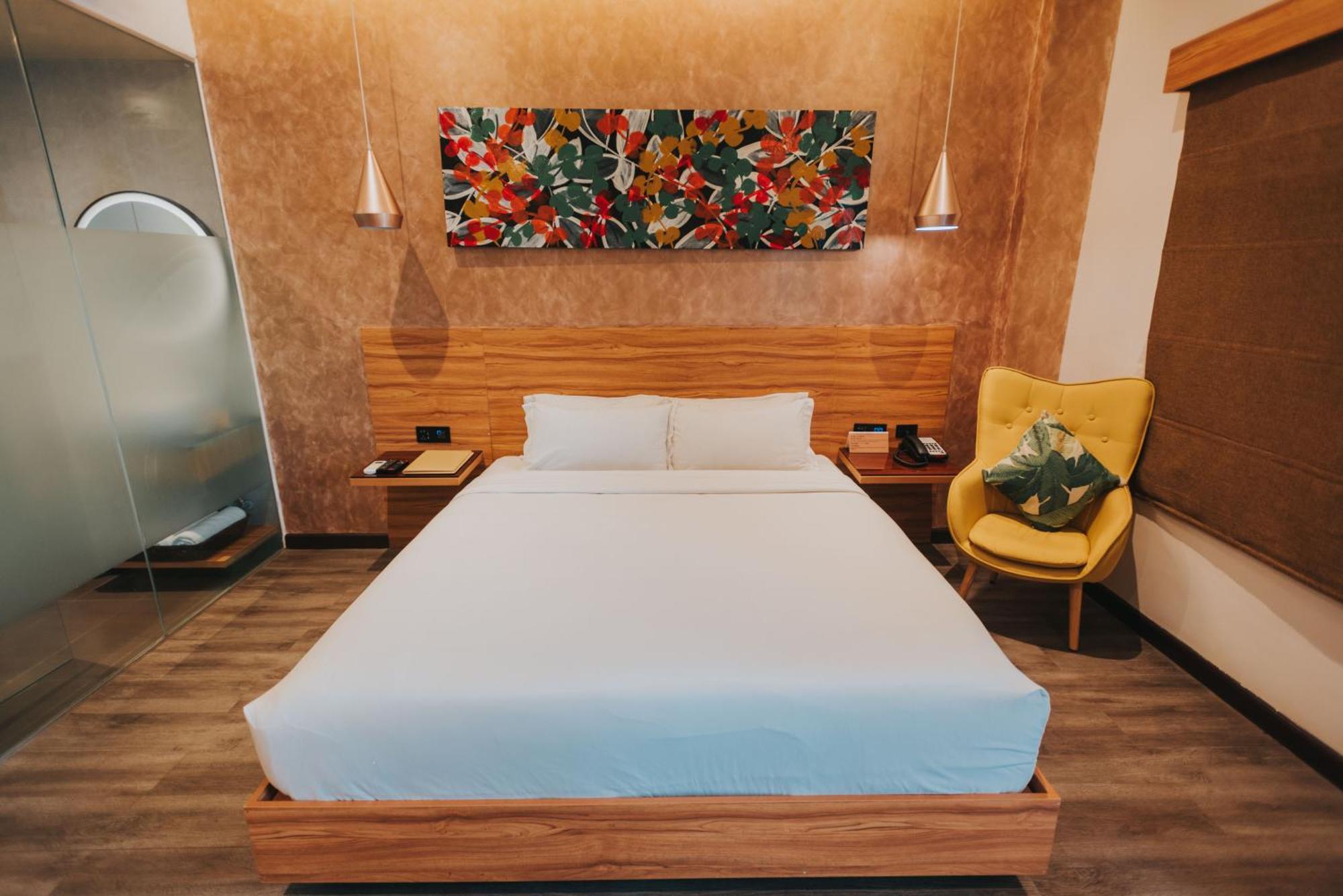 Surestay By Western Ac Luxe 4*