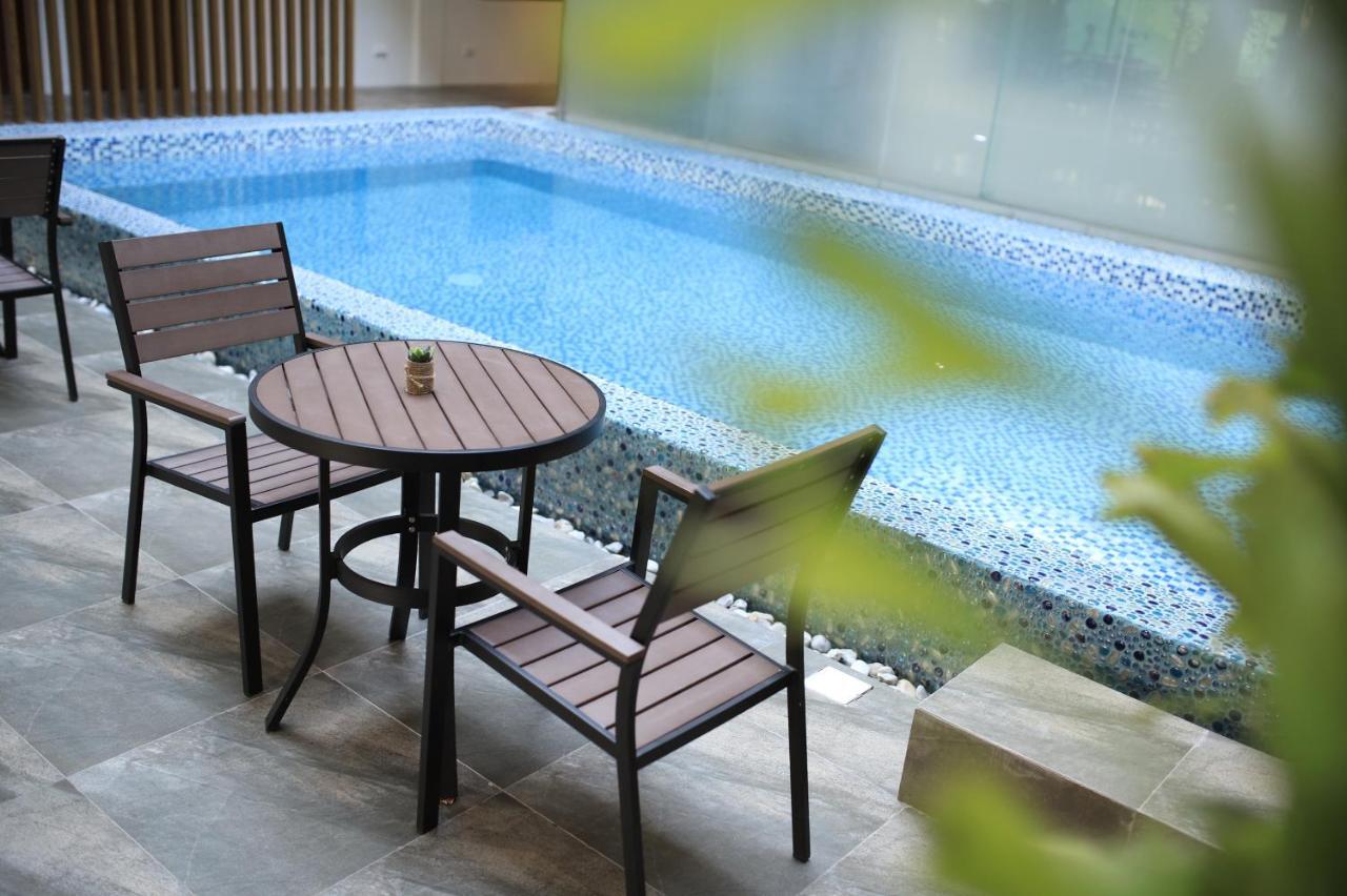 Surestay By Western Ac Luxe Hotel Angeles